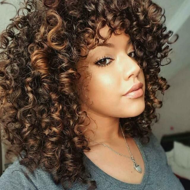 Wavy vs Curly Hair: Understanding the Differences and How to Care for Your Texture